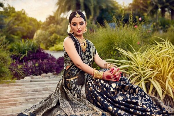 BEAUTIFUL RICH PALLU & JACQUARD  PATTERN WORK  ON ALL OVER THE SAREE - Image 2