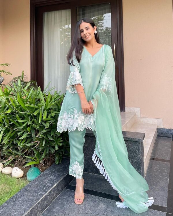 TRENDING FIONA SILK DESIGNER HEAVY THRED EMBROIDERED WORK SUIT  WITH PANT